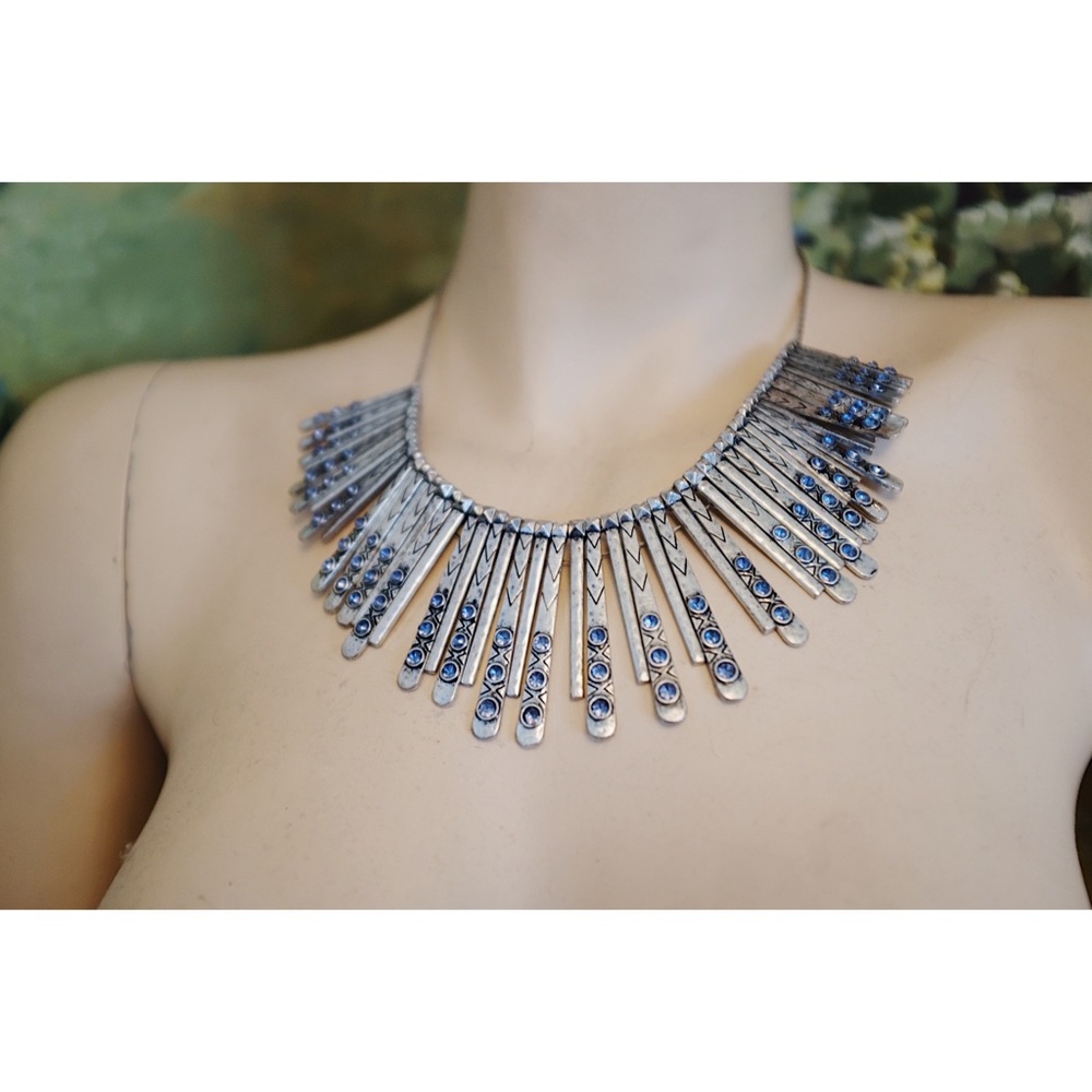NWOT Lucky Brand Silver / Aquamarine Necklace